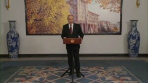 بوتين: هجوم خاركيف هدفه إقامة “منطقة عازلة” لمواجهة هجمات كييف