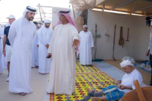 سلطان بن أحمد يشهد ختام مهرجان صير بونعير 24