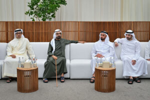 محمد بن راشد يقدم التعازي في وفاة حمد الخييلي