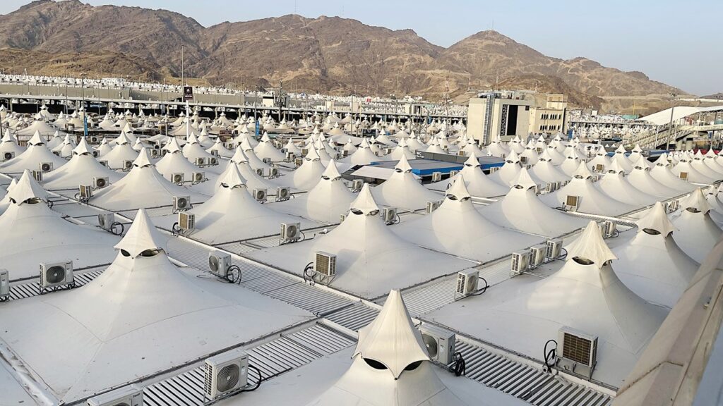 الإمارات.. تعديلات بنظام الحج والعمرة و50 ألف درهم غرامة للمخالفين