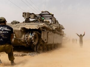 الحرب على غزة.. الاحتلال يعلن مقتل 3 جنود وتقارير عن استخدام ذخائر أميركية برفح