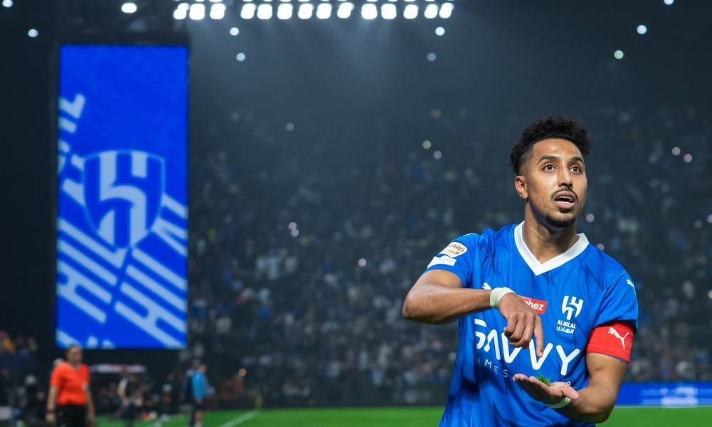 الهلال ينتصر ودربه «سالم» أمام النصر