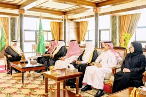 أمير تبوك يطلع على استعدادات جائزة التفوق العلمي والتميز