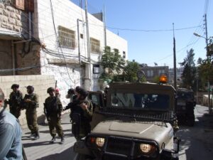استشهاد طفل في الخليل وبن غفير يقتحم حي الشيخ جراح
