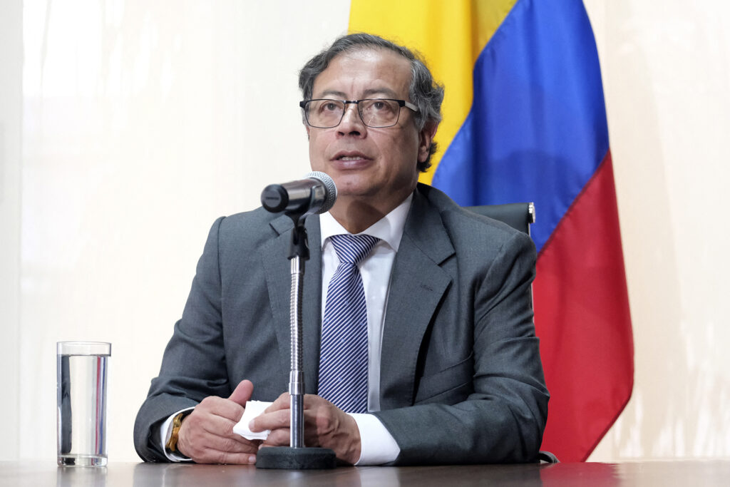 حماس تشيد بقرار كولومبيا وتدعو للاحتذاء بها