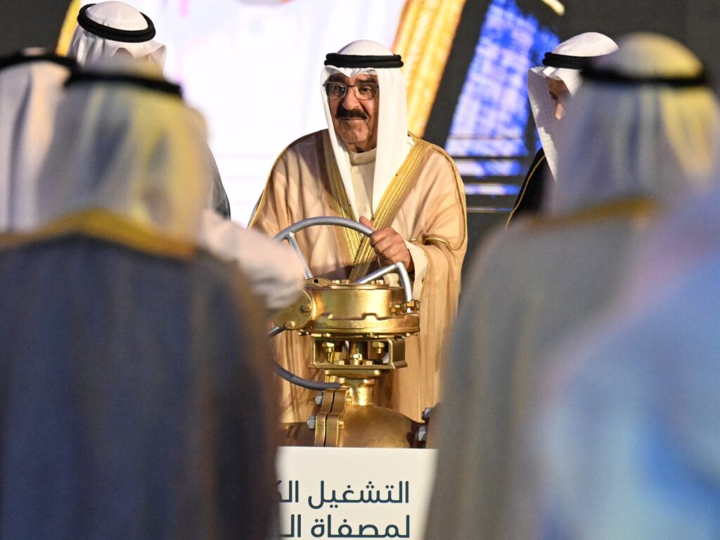 ترفع طاقة التكرير لنحو مليوني برميل.. الكويت تشغل مصفاة الزور بالكامل