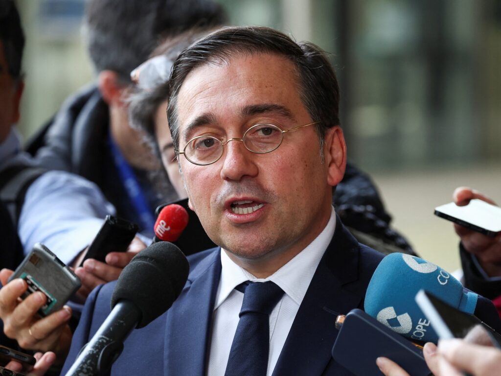 حماس والفلامنكو.. وزير خارجية إسبانيا يستنكر فيديو نشره نظيره الإسرائيلي