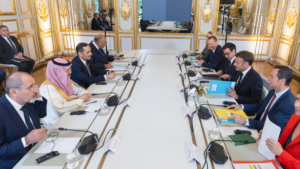 ماكرون يبحث مع 4 وزراء عرب تكثيف جهود وقف إطلاق النار بغزة