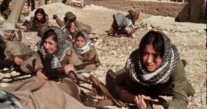 نساء الكفاح الفلسطيني.. أيادٍ ناعمة حملت القنابل والبنادق في وجه المحتل