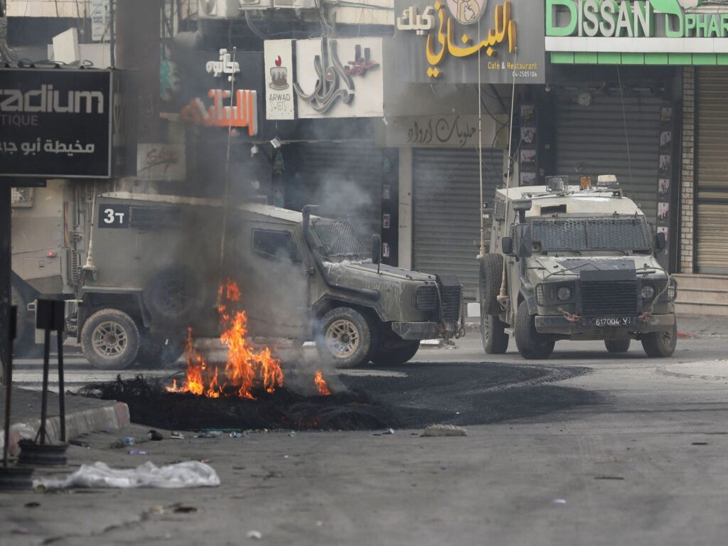 بسبب قطع الأموال.. جيش الاحتلال يحذر الحكومة من انتفاضة ثالثة بالضفة