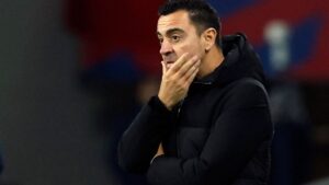 5 لاعبين من برشلونة يرفضون استمرار تشافي