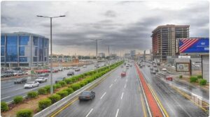 طقس الإثنين.. توقعات بأمطار رعدية وسيول ورياح وزخات من البرد على عدة مناطق