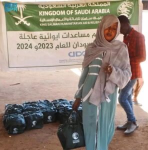 «إغاثي الملك سلمان» يوزع مساعدات إنسانية في ولاية النيل الأبيض بالسودان