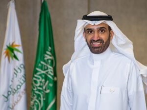 وزير الموارد البشرية: الاهتمام بأرواح الناس مبدأ شرعي