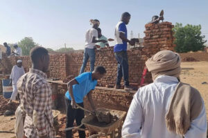 الفاشر.. متطوعون يُنشئون مشفى للأطفال في 4 أيام