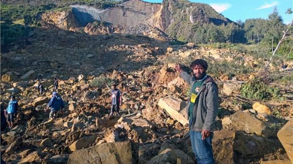 100 قتيل بانهيار أرضي في بابوا غينيا الجديدة