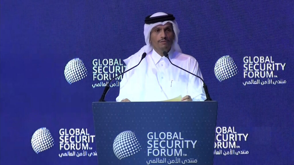 رئيس الوزراء القطري يطالب بتكثيف الجهود لإنهاء الحرب على غزة