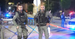 شرطة الاحتلال تقتل فلسطينيا في القدس بزعم محاولة طعن