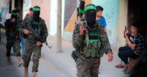 هآرتس: حماس ترمم قدراتها بسرعة كبيرة وغيرت تكتيكاتها مؤخرا