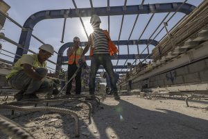 ارتفاع الحرارة يتسبب في خسائر فادحة وتراجع الإنتاجية