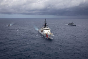 حادث تصادم بين سفينتين فلبينية وصينية في بحر جنوب الصين