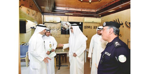 وزير الداخلية: تطبيق القانون بحزم من دون استثناء