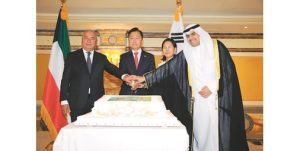 زبيدوف: السفير الكوري بذل جهوداً كبيرة في تعزيز التعاون الثنائي مع الكويت