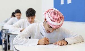 5 مخالفات تخل بنظام الاختبارات وعقوبتها تصل إلى خصم 12 درجة و الحرمان من امتحان الإعادة