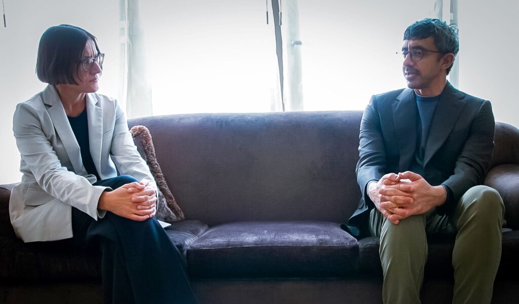 عبدالله بن زايد يلتقي رئيسة اللجنة الدولية للصليب الأحمر في جنيف