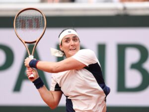 أنس جابر تتأهل لدور الثمانية وتواجه كوكو جوف في بطولة رولان غاروس