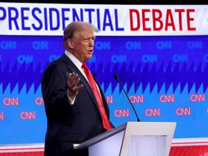 سهم مجموعة ترامب الإعلامية يقفز بعد مناظرته مع بايدن