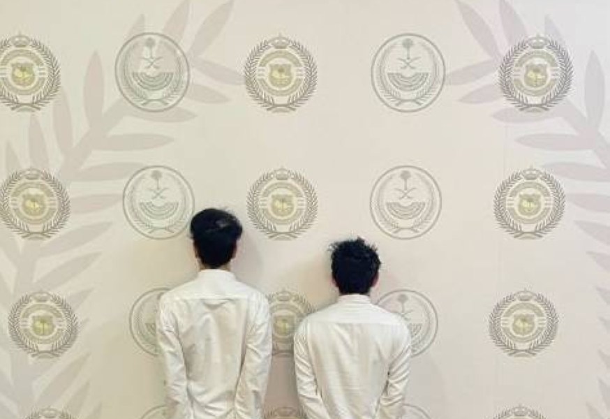 «مكافحة المخدرات» بعسير تقبض على شخصين لترويجهما 4,000 قرص «أمفيتامين»