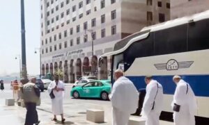 وصول الفوج الأول من حجاج فلسطين