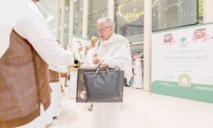 من 83 دولة.. وصول 129 حاجاً وحاجة من ضيوف خادم الحرمين للحج والعمرة