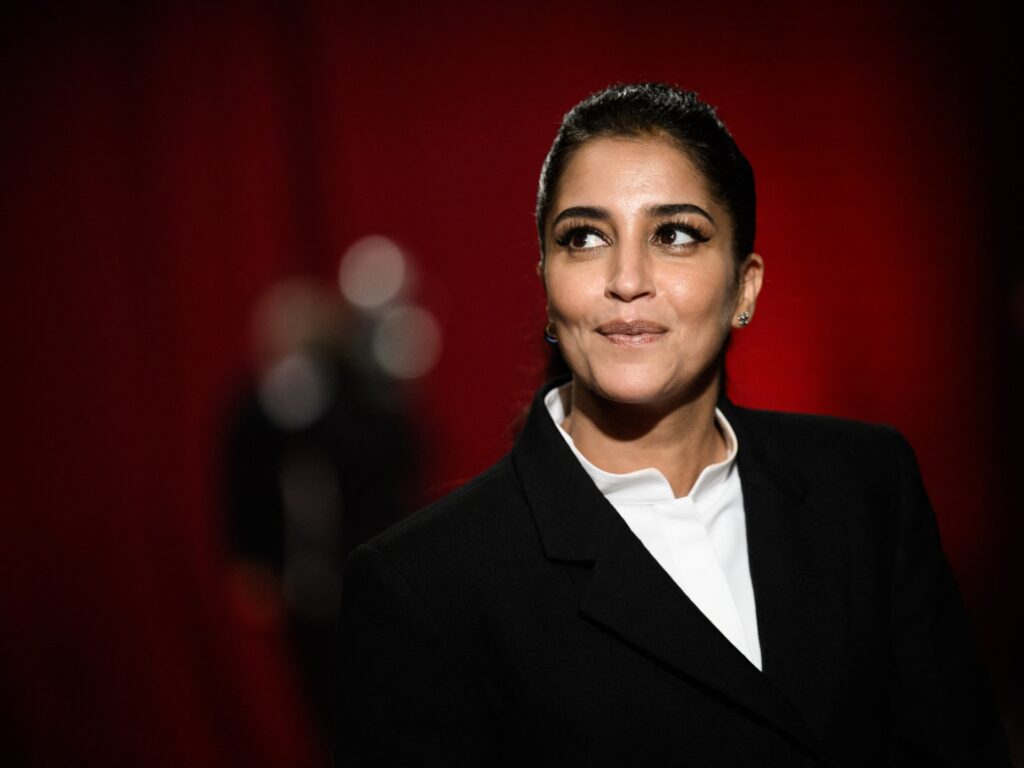 “دعنا لا نقف إلى جانب العار”.. 235 فنانا ومؤثرا فرنسيا يطالبون ماكرون بالاعتراف بفلسطين