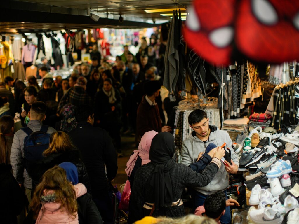 التضخم في تركيا عند الذروة ببلوغه 75.5% وتوقعات بانحسار الأزمة