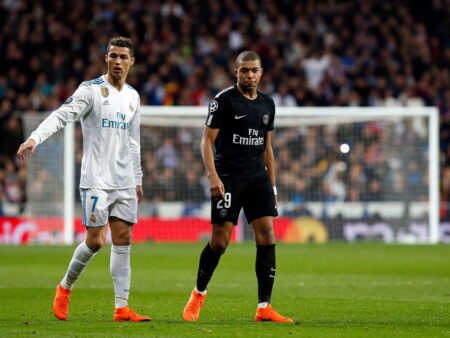 مبابي على أعتاب تحطيم 4 أرقام قياسية لرونالدو