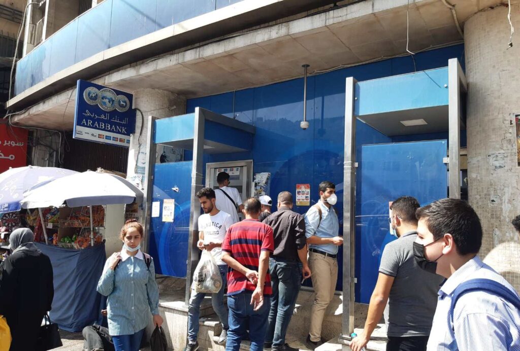 بعد حربها المدمرة على غزة.. إسرائيل تخنق اقتصاد الضفة الغربية