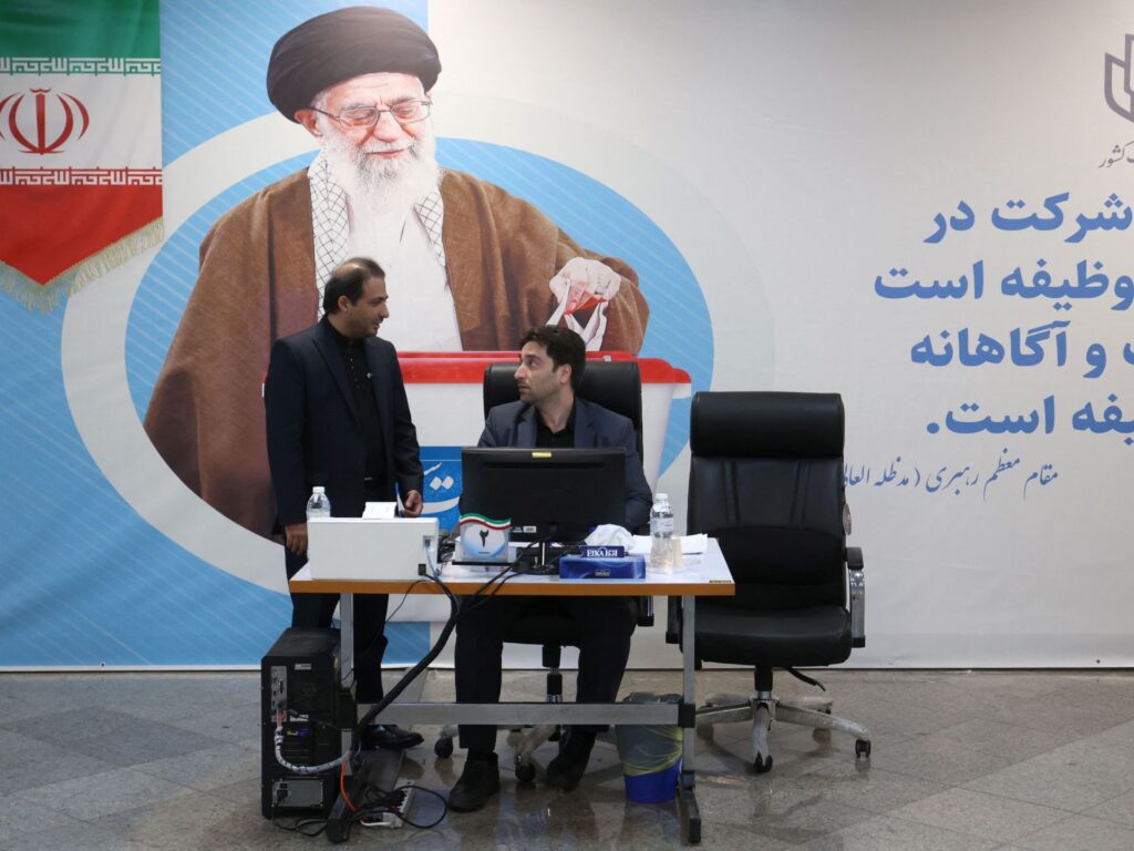 إيران.. التنافس الانتخابي يسلط الضوء على الواقع الاقتصادي