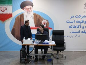 إيران.. التنافس الانتخابي يسلط الضوء على الواقع الاقتصادي