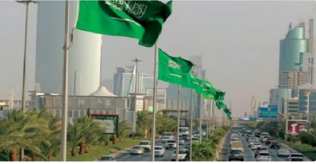 الأرصاد عن طقس الجمعة.. ارتفاع درجات الحرارة وسحب رعدية على عدة مناطق