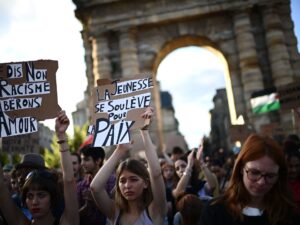 مخاوف في فرنسا وألمانيا بعد فوز اليمين المتطرف بانتخابات أوروبا