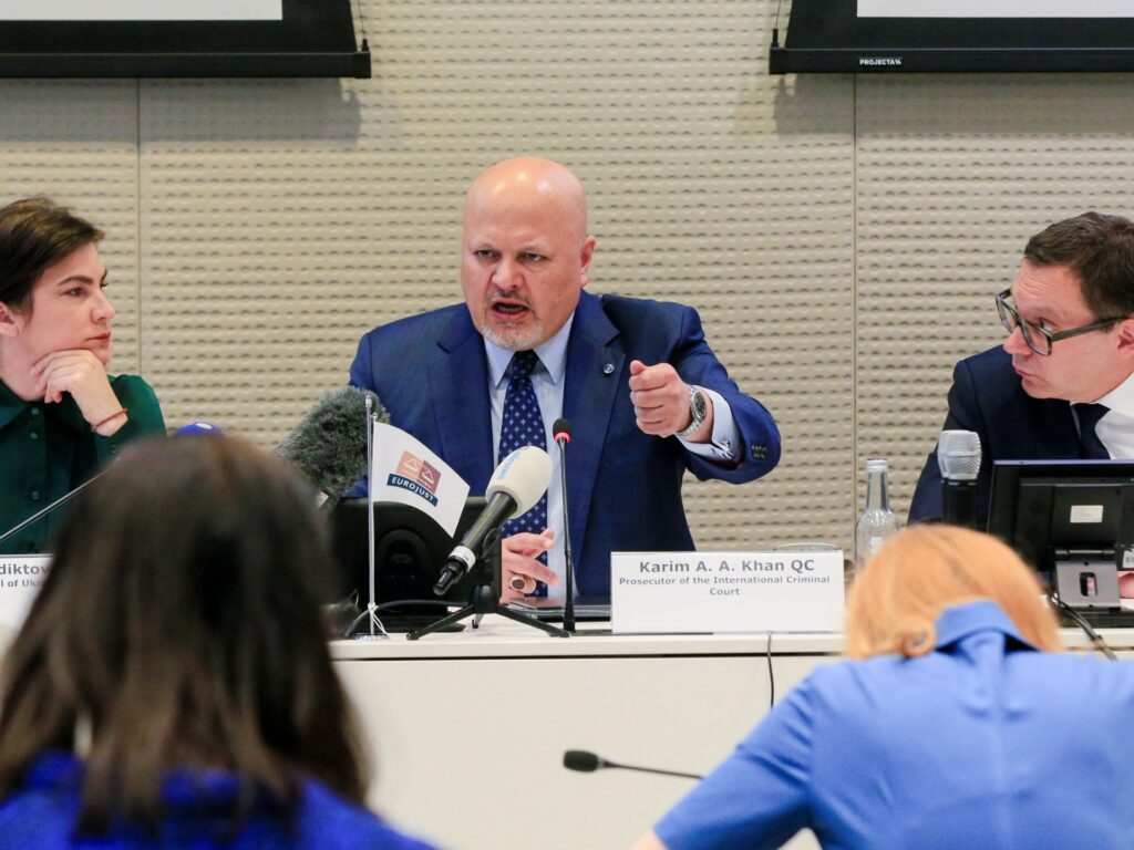 موقع أميركي: التورط في دعم إسرائيل يعمق عزلة الولايات المتحدة