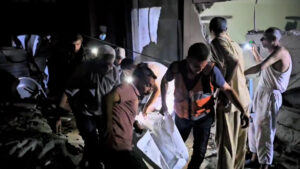 15 شهيدا بغزة ورايتس ووتش توثق استخدام إسرائيل التجويع سلاحا ضد القطاع