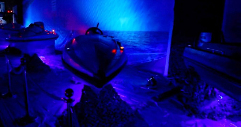 شاهد.. زورق هجومي مسيّر جديد للحوثيين