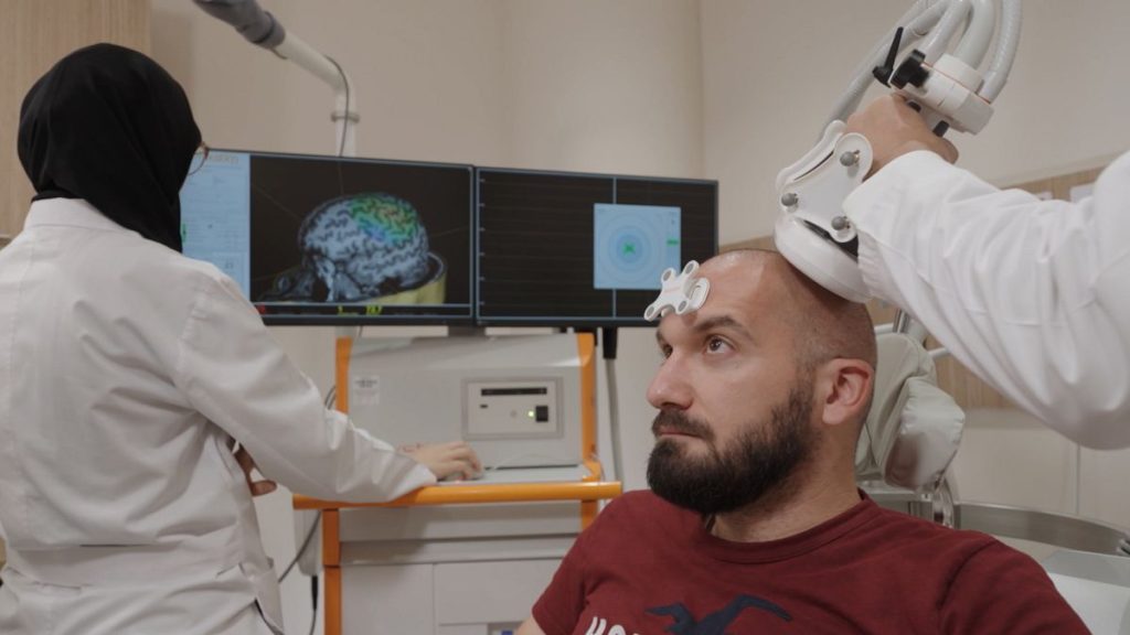 ثورة الذكاء الاصطناعي والروبوتات في مجال الرعاية الصحية