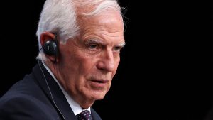 بوريل يتهم أوربان بعدم الولاء وينضم إلى الأصوات الرافضة لرئاسة المجر لمجلس الاتحاد الأوروبي