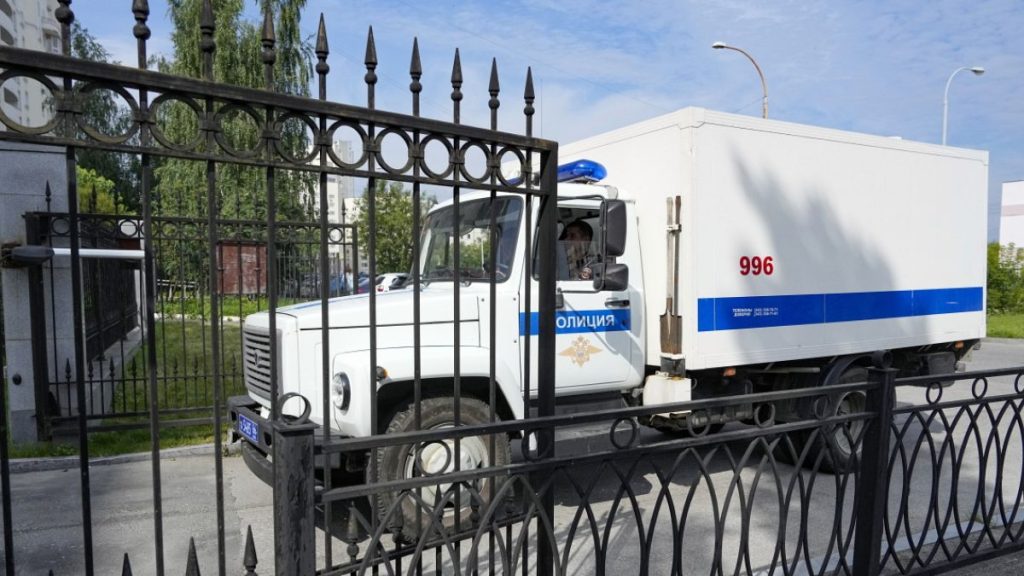 روسيا.. نقل عدد من السجناء المعارضين نحو “مكان مجهول”