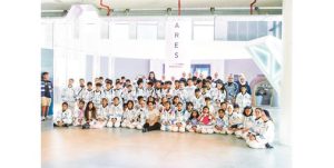 أطفال معسكر الاستدامة بالمركز العلمي زاروا مركز عبدالله السالم الثقافي