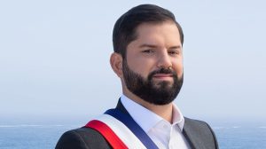 رئيس تشيلي يصل الإمارات في زيارة رسمية للدولة